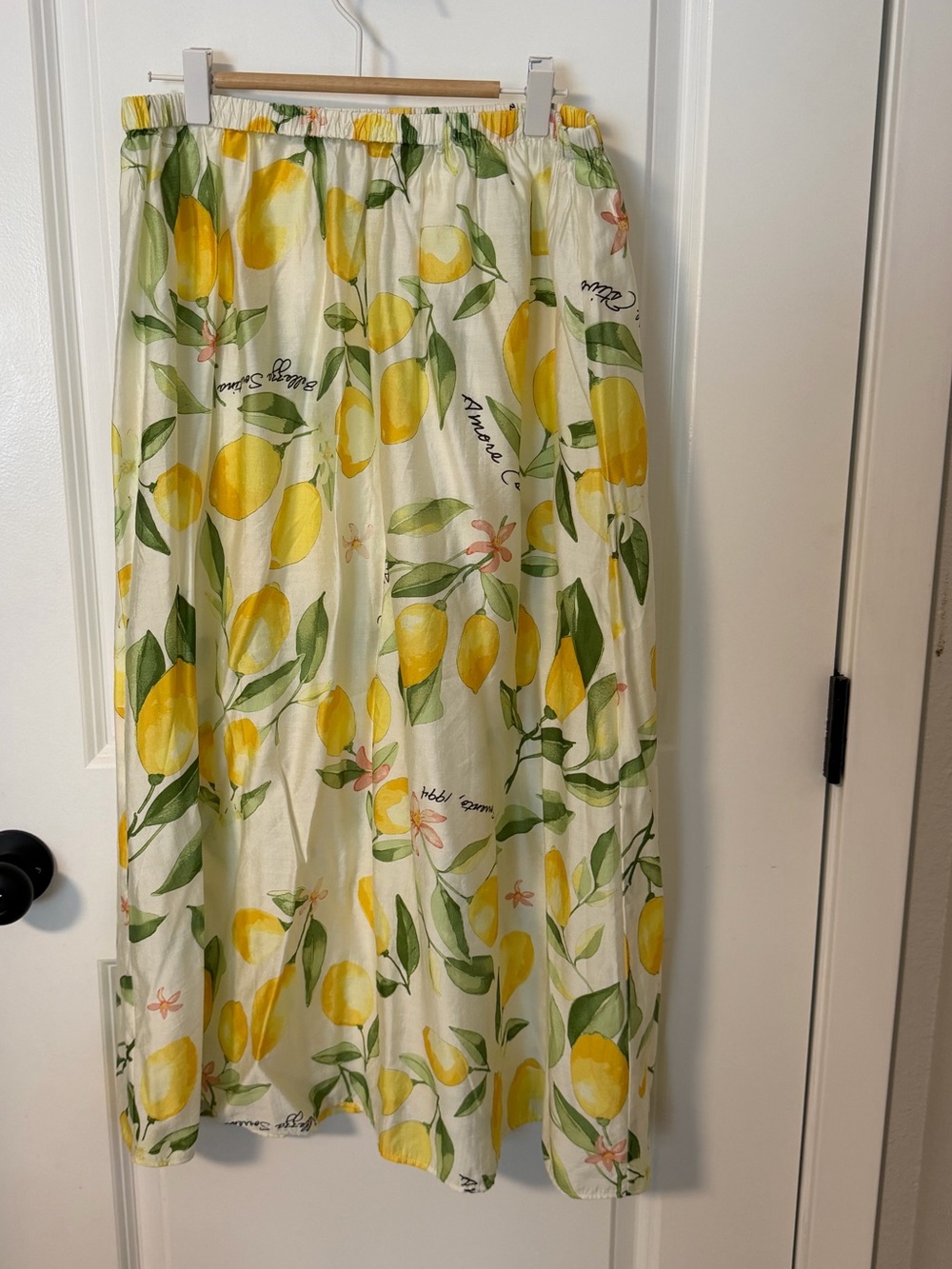 H&M lightweight Women’s Lemon Print Midi Skirt